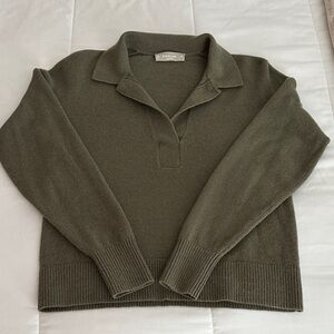 Everlane Women's V-Neck Cashmere Sweater in Deep Olive